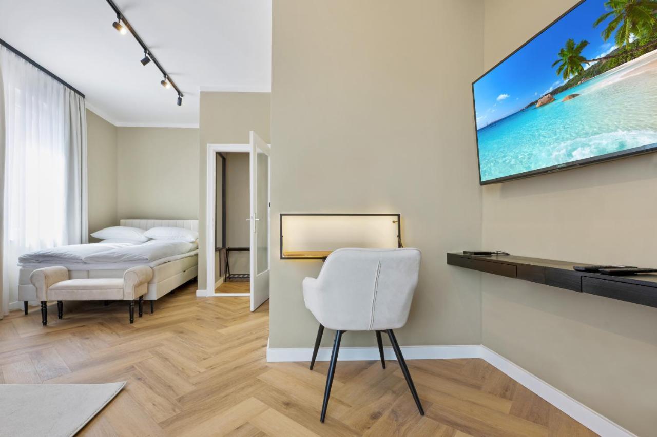 The Rise - Premium Studio-hbf-messe- Buergerweide-citygate-oevb Arena * BRE